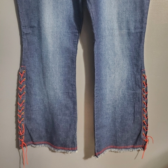 Lazer Womens Flare Jeans Dark Wash Red Laces Stitching Size 22 - Picture 3 of 6